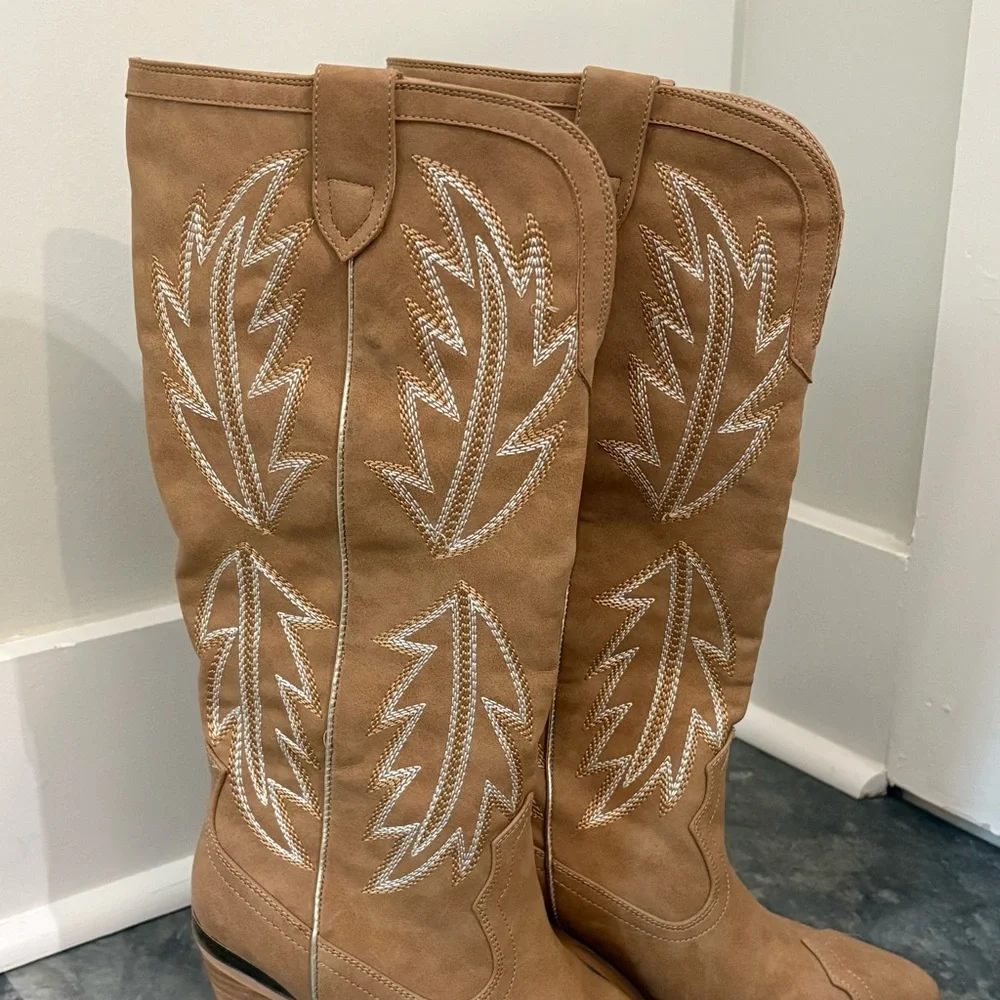 Tan Suede Western Knee-High Boots - Unbranded